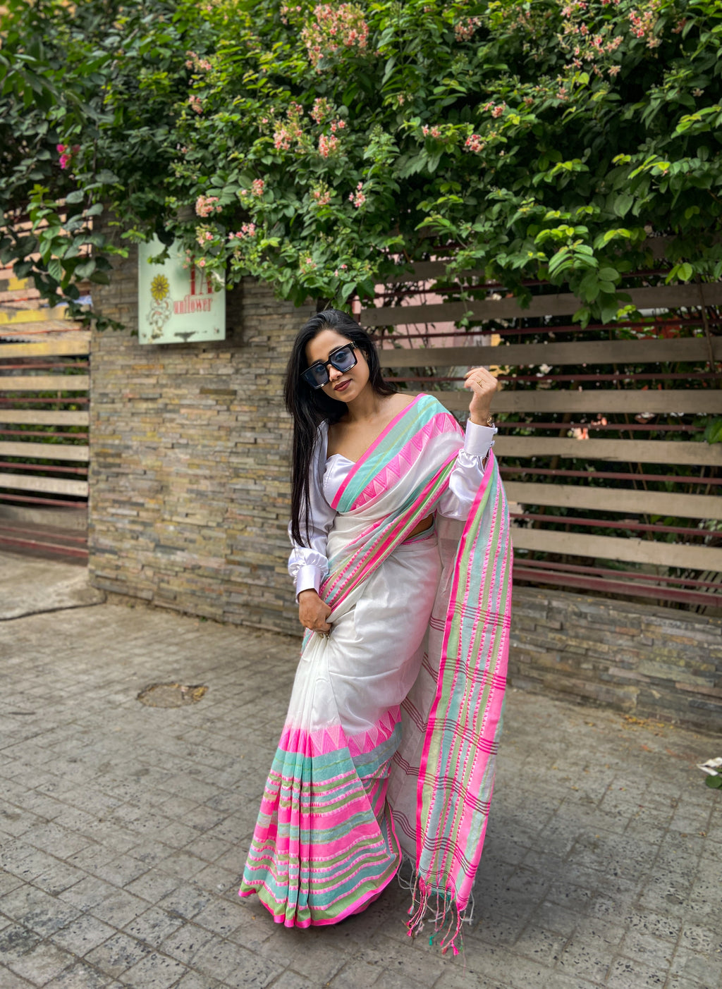 Pastel Shade Begumpuri Saree with Woven Border Detailing
