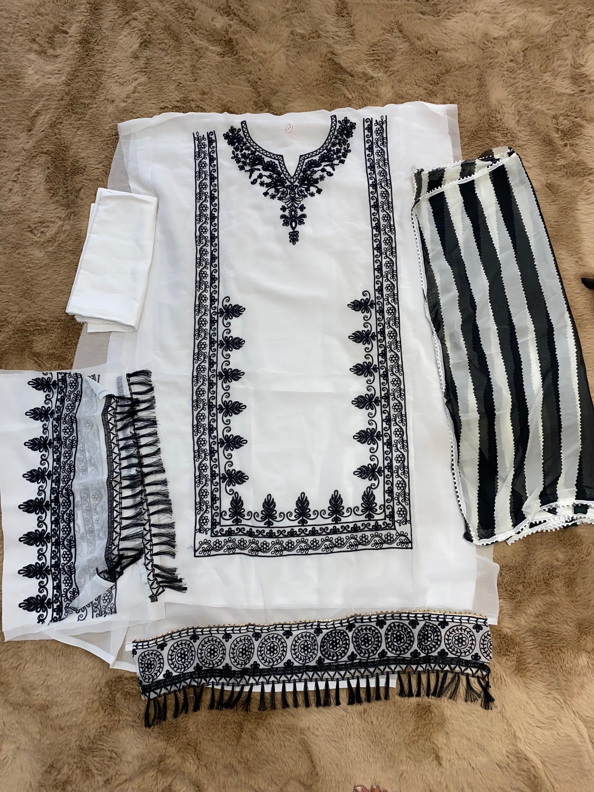 Pakistani unstitched suit set
