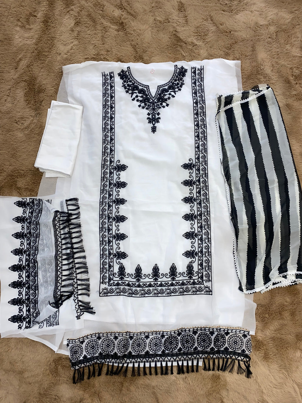 Pakistani unstitched suit set