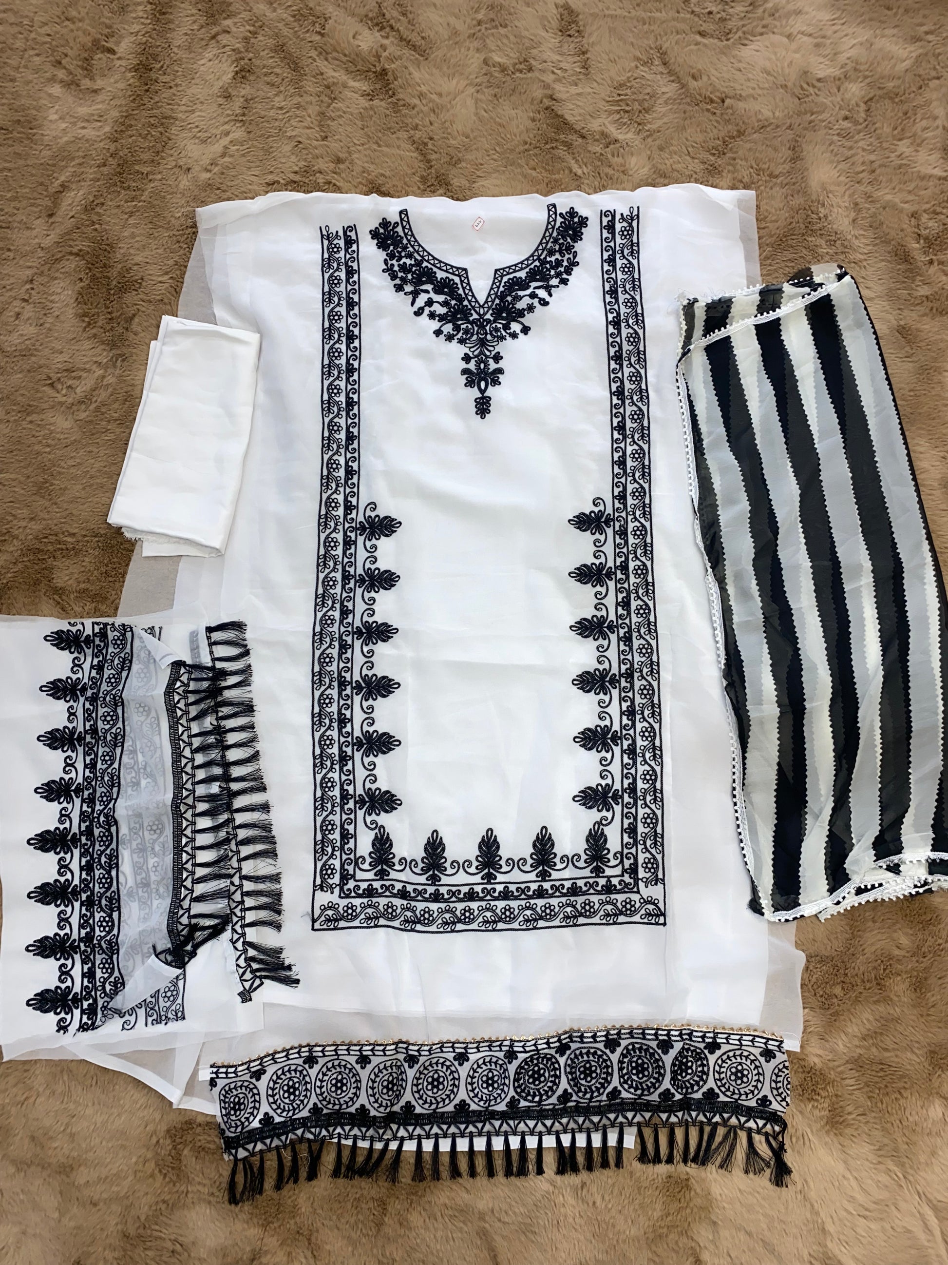 Pakistani unstitched suit set
