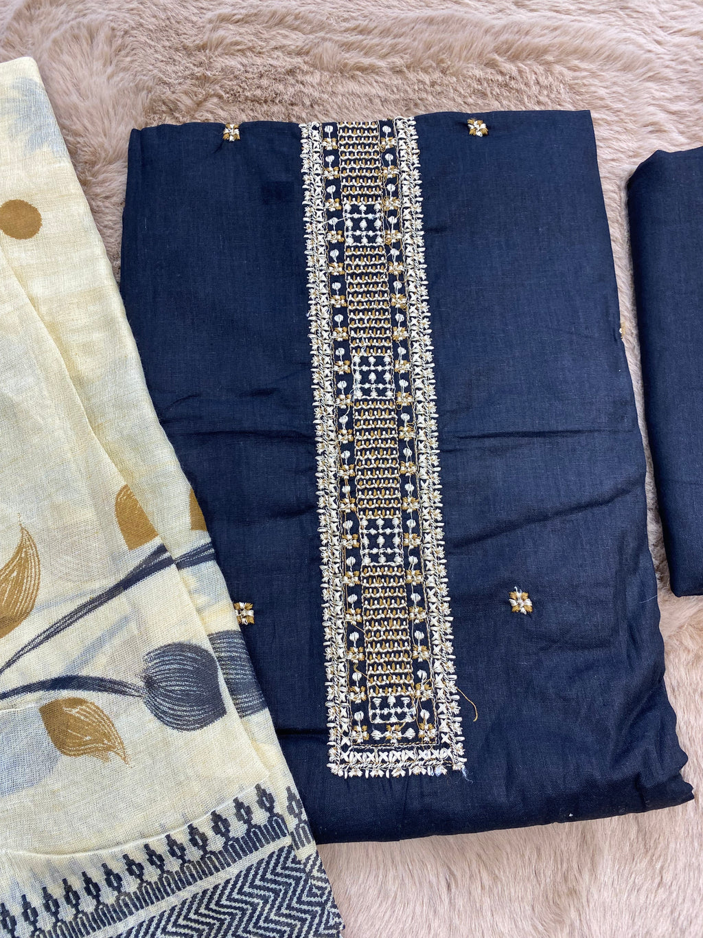 Black beauty unstitched suit set