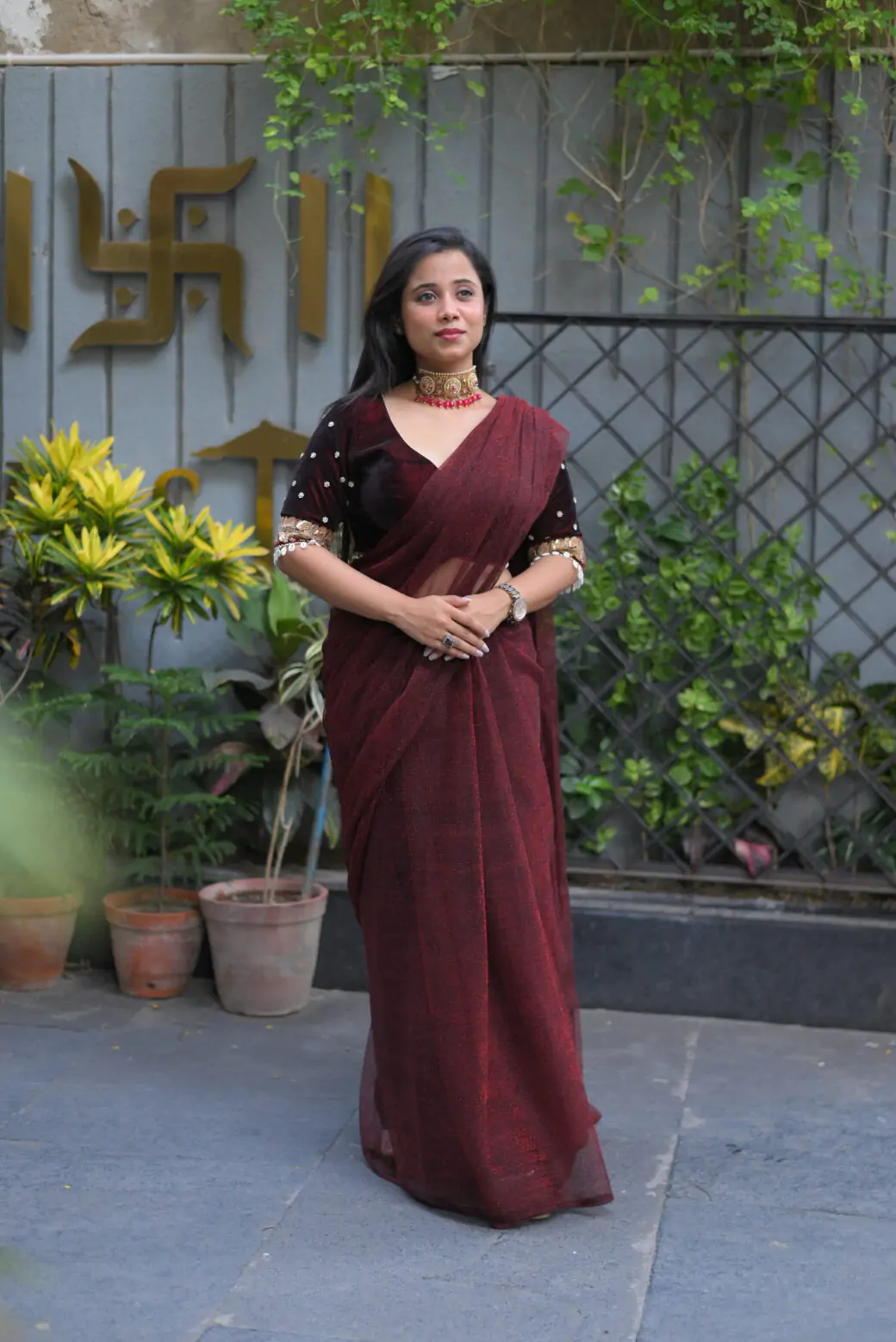 Velvet Blouse With Lycra Saree Set - Image 3