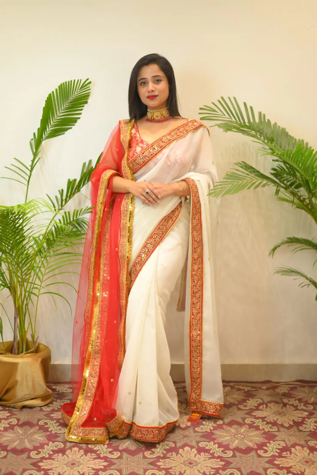 Bengali Style White Saree With Red Border & Blouse Piece - Image 3