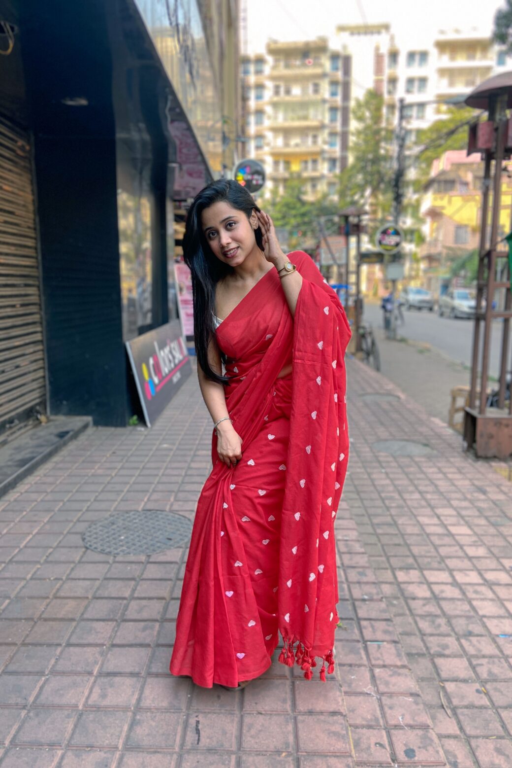 Heart Embroidered Daily-Wear Khadi Cotton Saree - Image 5
