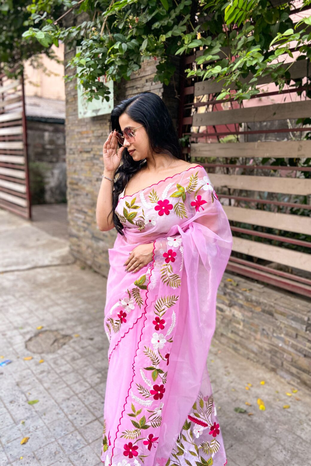 Flower & Swan Embroidered Delicate Organza Saree - Image 4