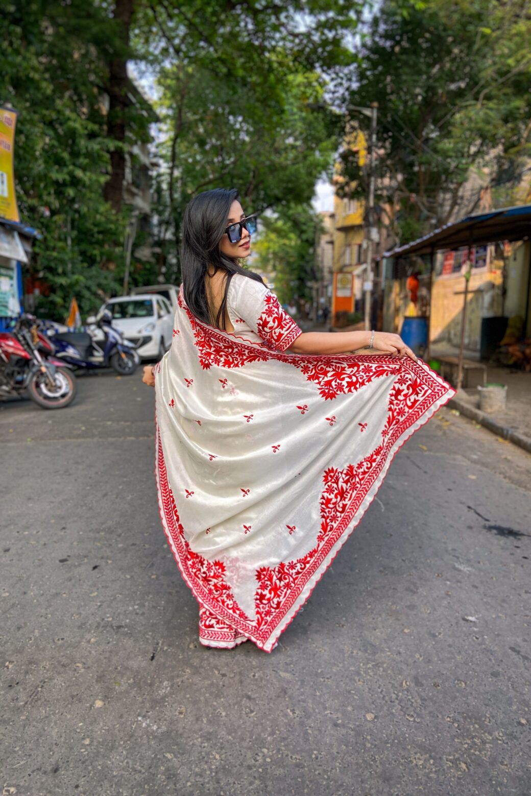 Exclusive Traditional Bengali Biddhi Look Soft Silk Saree - Image 2