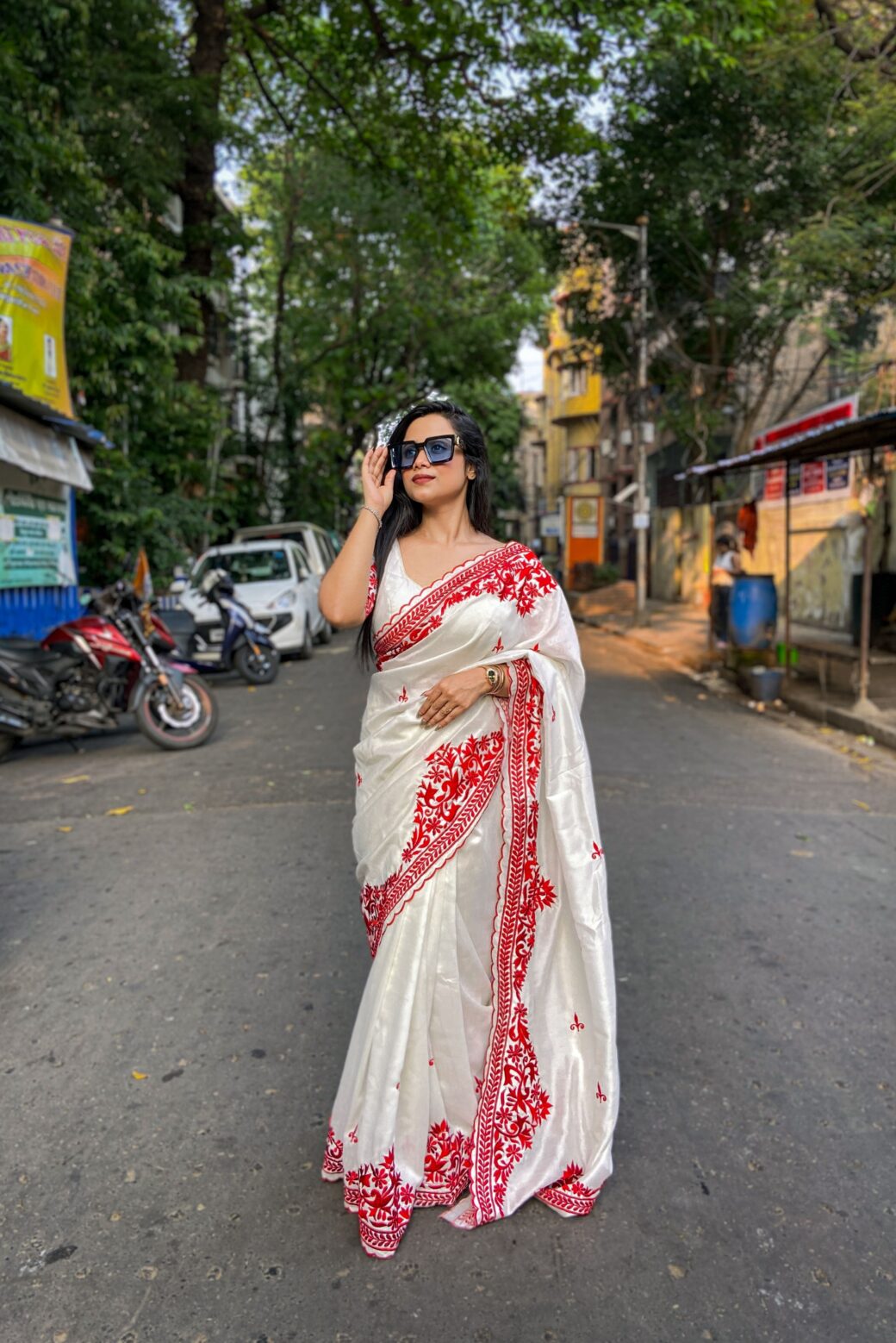 Exclusive Traditional Bengali Biddhi Look Soft Silk Saree - Image 5